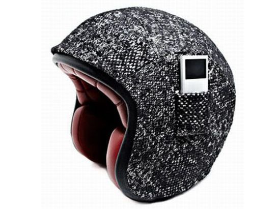 tweed-ipod-helmet_atelier-ruby.jpg