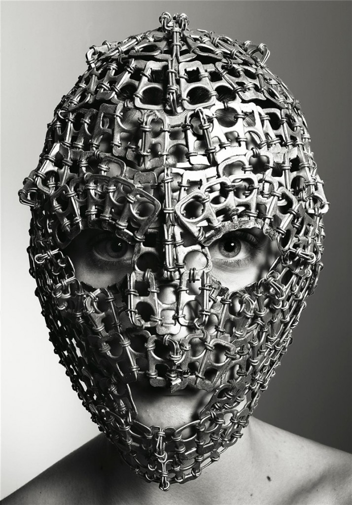richard-burbridge-mask-photography-for-livraison-magazine3